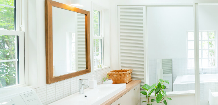 家庭内でもお風呂の鏡や、油汚れ落としクリーナーとして使用可能に！